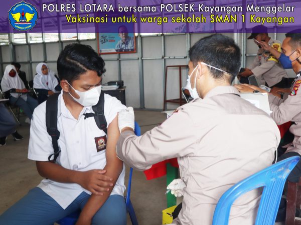 POLRES LOTARA bersama POLSEK Kayangan Menggelar Vaksin untuk warga SMAN 1 Kayangan POLRES LOTARA bersama POLSEK Kayangan Menggelar Vaksin untuk warga SMAN 1 Kayangan