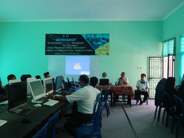 WORKSHOP “PEMANFAATAN GOOGLE WORKSPACE FOR EDUCATION” DI SMAN 1 KAYANGAN WORKSHOP “PEMANFAATAN GOOGLE WORKSPACE FOR EDUCATION” DI SMAN 1 KAYANGAN